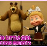 Ružičasta djevojčica i medvjeđi trenuci